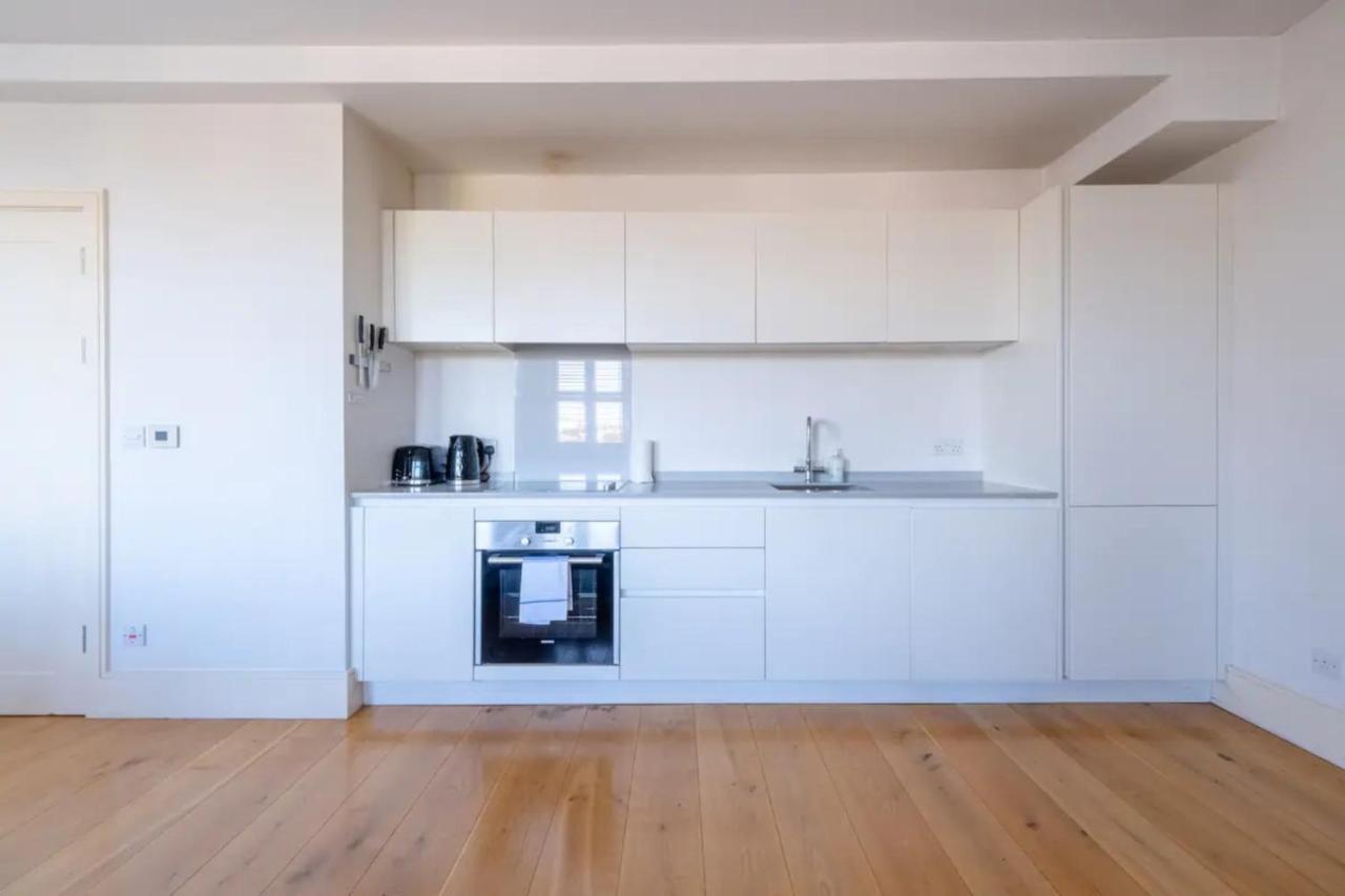 Stylish 1 Bedroom In Affluent Fulham *