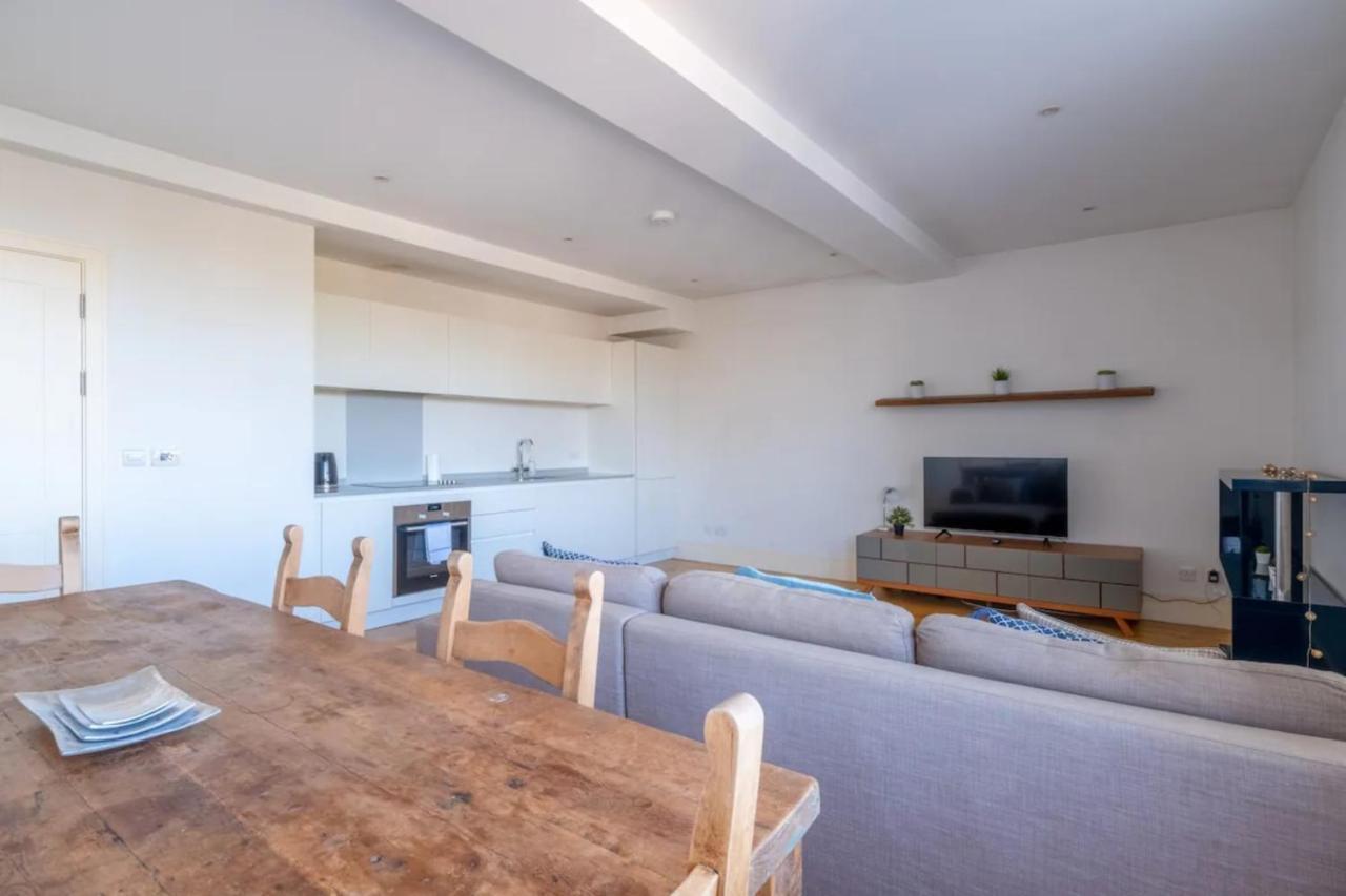 Stylish 1 Bedroom In Affluent Fulham